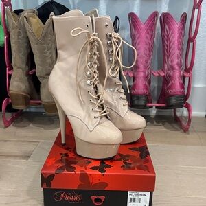 Pleaser Delight 1020 beige, patent leather lace up platform heels
